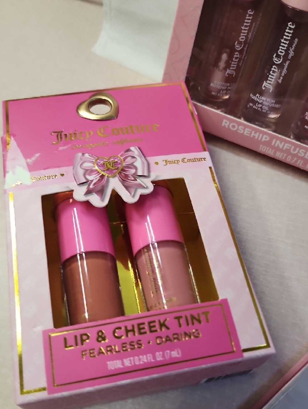 Juicy Couture Pink Eyeshadow Palette & Lip Oil Set & Lip/ Chheek Tint Bundle - Picture 5 of 9